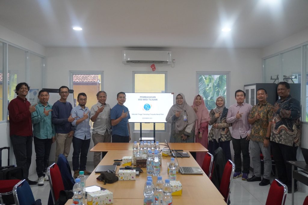 STT Terpadu Nurul Fikri Rumuskan VMTS Bersama Alumni dan Industri untuk Menembus Kancah Internasional